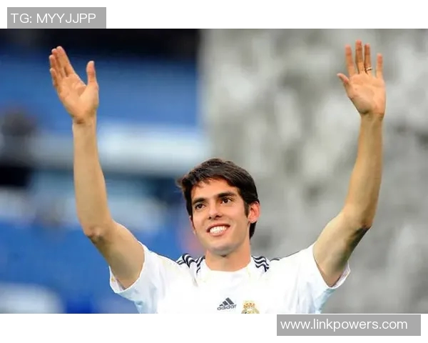 卡卡个人照片揭秘足球明星的成长历程与辉煌瞬间