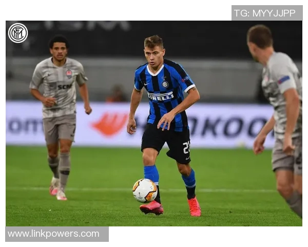 实况足球手游中孔蒂教练的战术解析与实战技巧分享